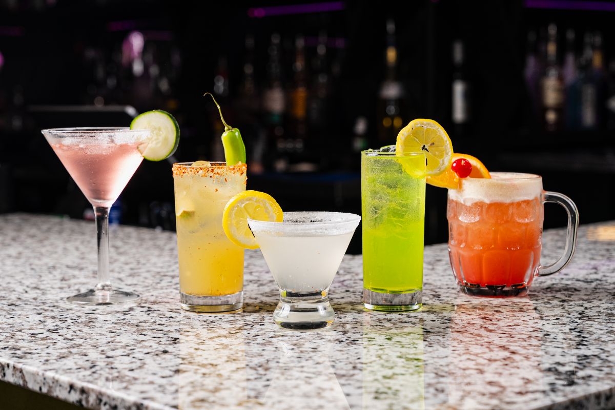 Cocktails and the bar at Shebelle after dark